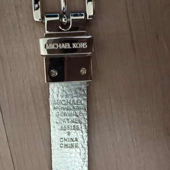 Michael Kors belt - Picture 2 of 3